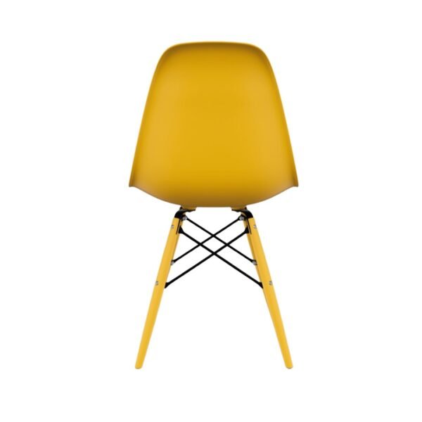 Cadeira Eames Pp Pés Em Polipropileno