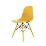 Cadeira Eames Pp Pés Em Polipropileno